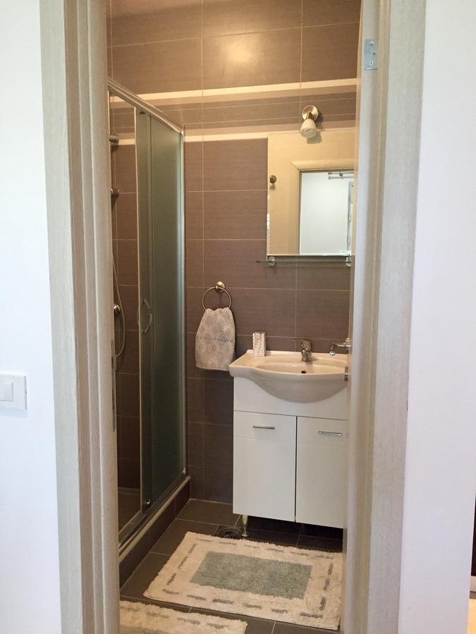 Bay View Apartment